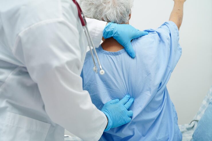 Slip Disc Treatment in Bhopal – Non-Surgical & Surgical Options Explained